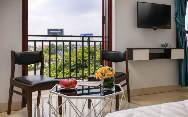 Hanoi Airport Suites Hostel & Travel