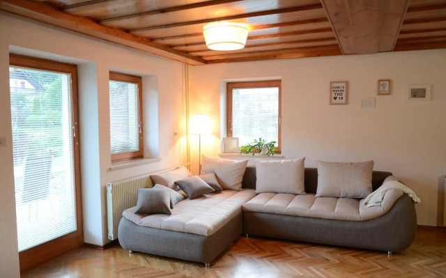 Anna's House