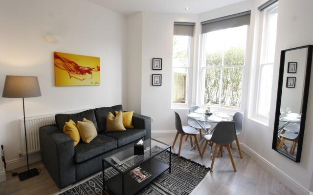 Willow Serviced Apartments The Walk 2