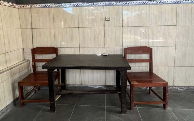 OYO Life 93255 Kosan Teratai Jaya