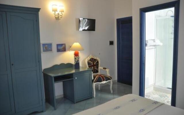 Athena Bed  Breakfast