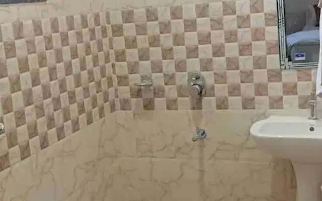 Brajdham Hotel Barsana