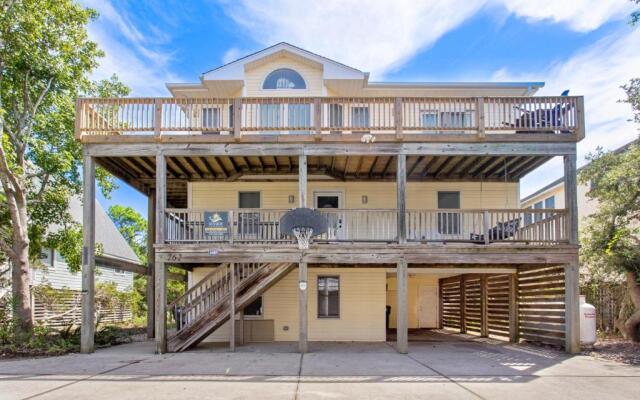 1603 Changes in Attitude 9 Min to Beach