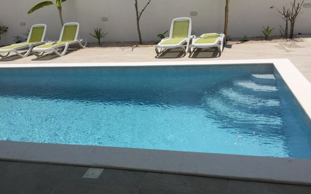 Diklo Beach Rooms