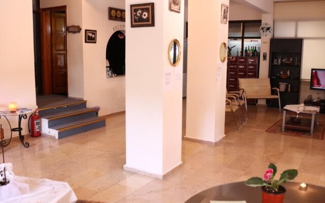 arya otel