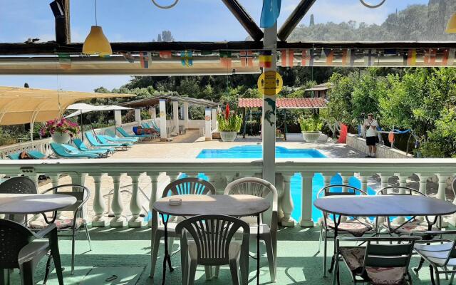 Sea-view Apartment in Benitses with Terrace or Balcony