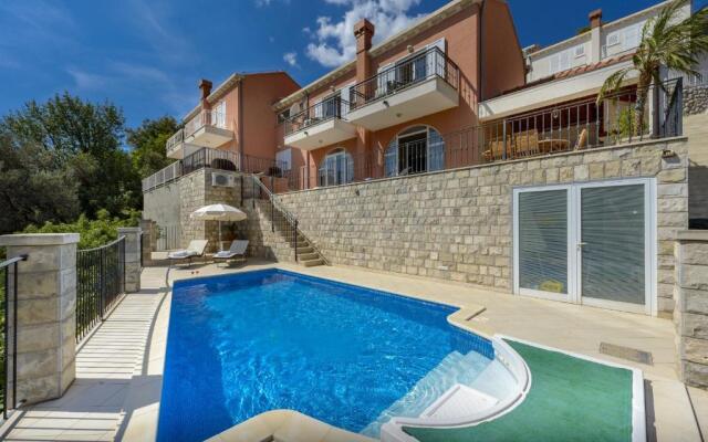 Villa Sana Via