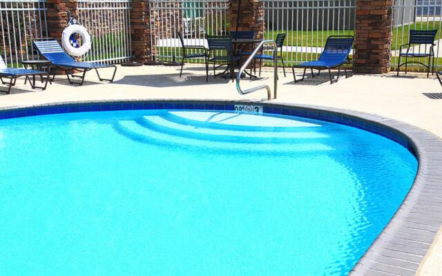 Holiday Inn Express Hotel & Suites Bossier City - Louisiana by IHG