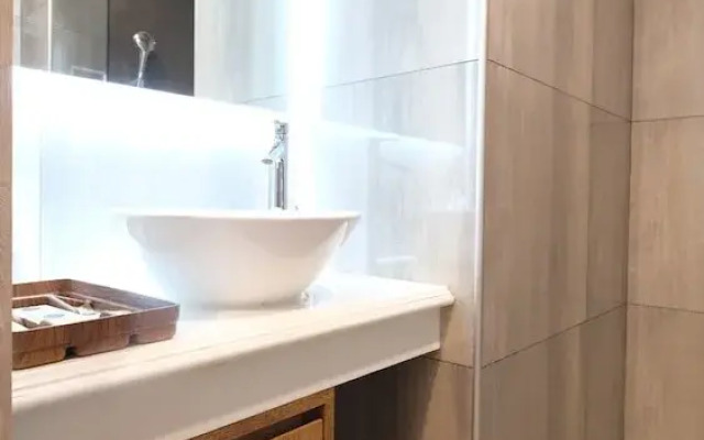 Oriana Hotel & Apartment