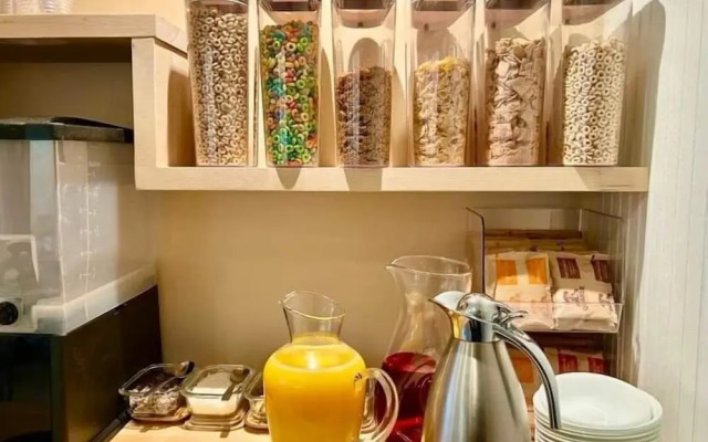 Veranda Cape Cod Family Resort