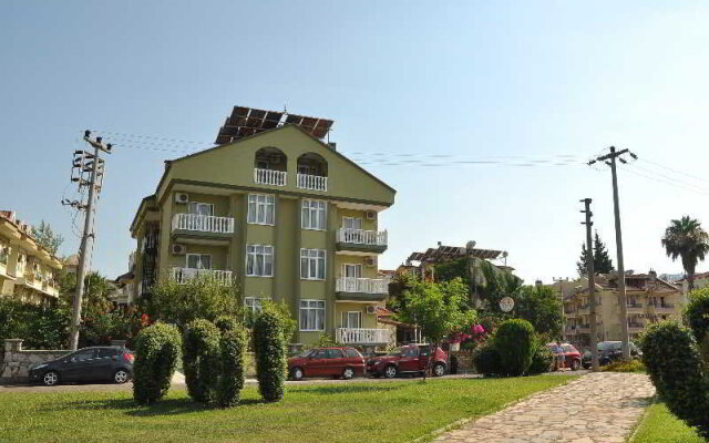 Club Ege Apart Hotel