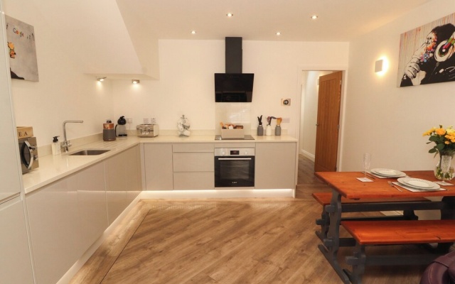 Lakes View Apartment 1