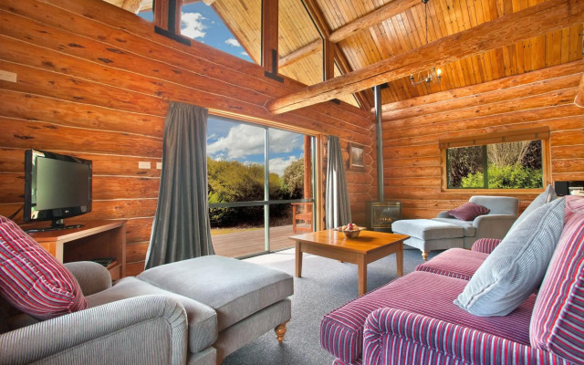 Fiordland Lodge