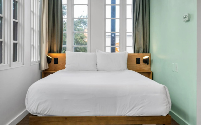 The Quisby Hotel