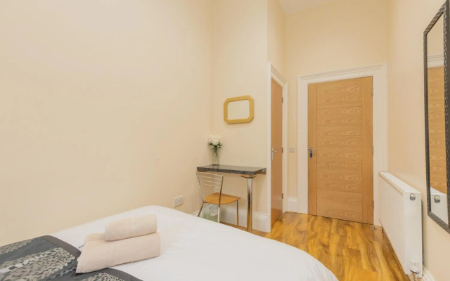 New 3-Bedroom Apartment Close to City Centre