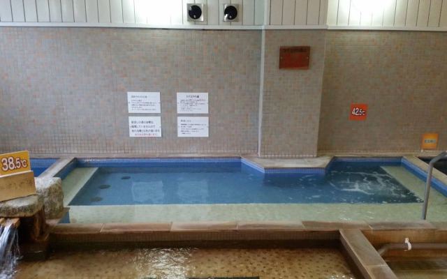 Hidamarinoyu Flop House - Hostel