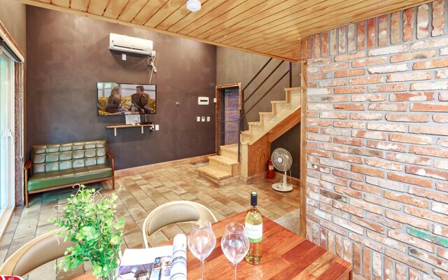 Gyeongju Rosso House Pension