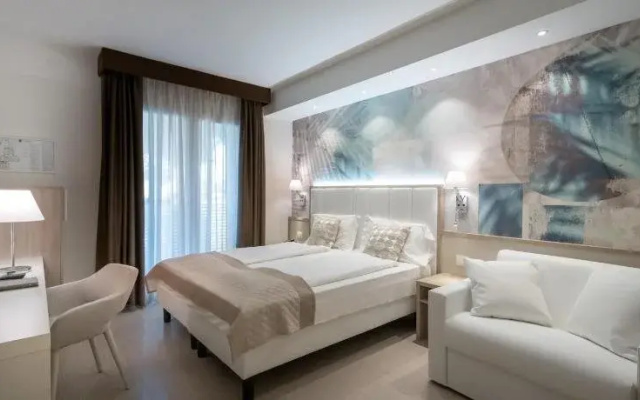 International Beach Hotel