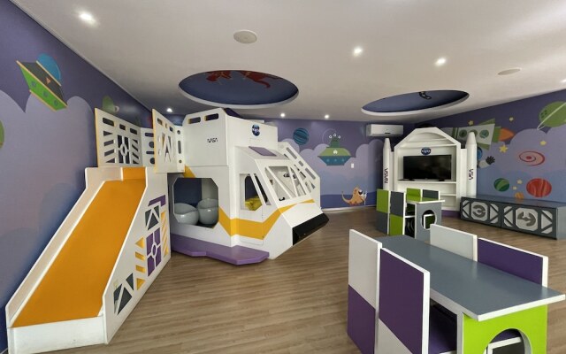 New Downtown Loft With Gym-Spa-Cinema