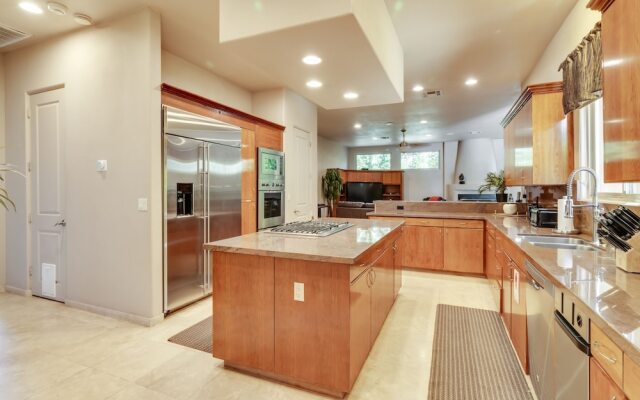 54444her 5 Bedroom Home