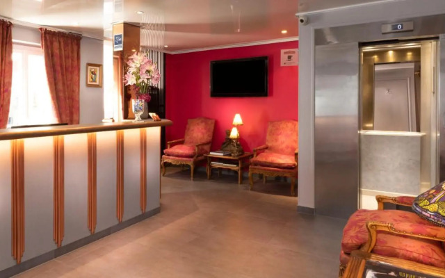 Agate Hotel