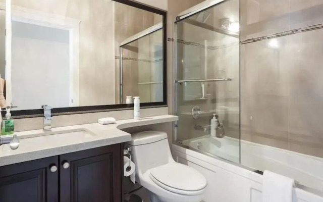 Rare Find Exquisitely New Quiet & Safe Skytrain Home
