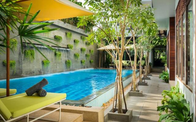 Gold Smith Residence