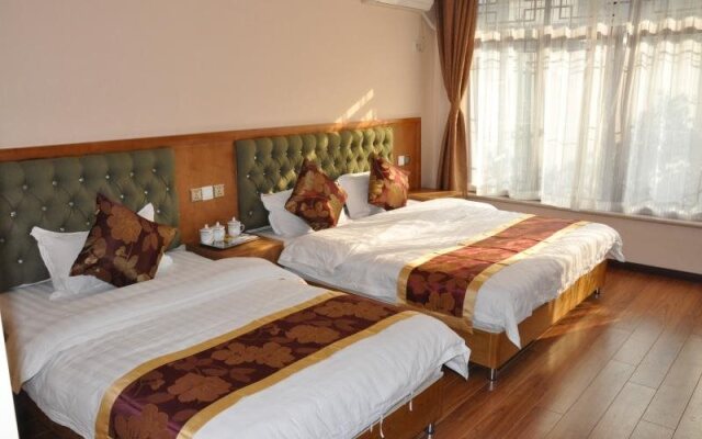 Chengdu Holly Hostel