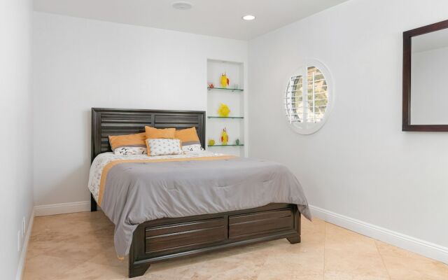 Beachfront Malibu Paradise Home Home