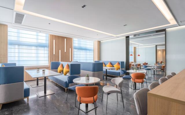 Holiday Inn Express Guangzhou Panyu Dashi by IHG