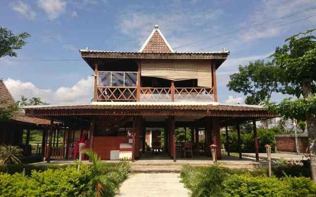 Balkondes Kembanglimus