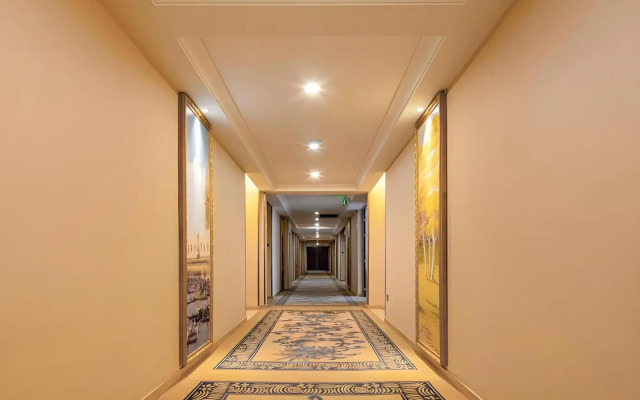 Vienna Hotel (Chongqing Shizhu Stadium)