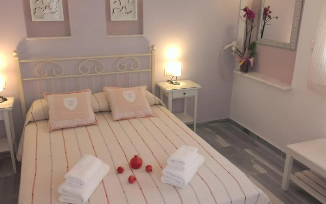 Cyclades Hotel & Studios