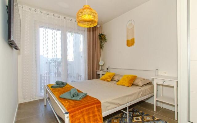 Apartamento Victoria Playa III con una gran terraza