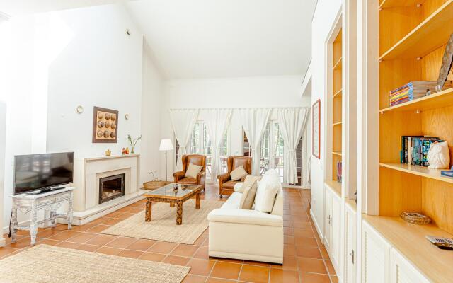 Villa Aster (AL) in Herdade da Aroeira