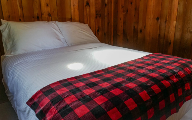 Sunnylea Resort & Cottages