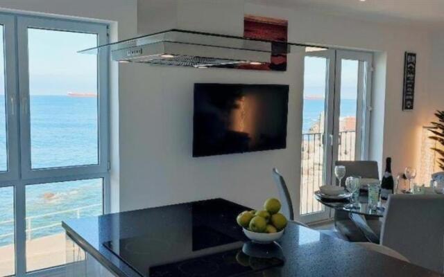 4 Waters Edge, Banff, Wonderful Sea Views
