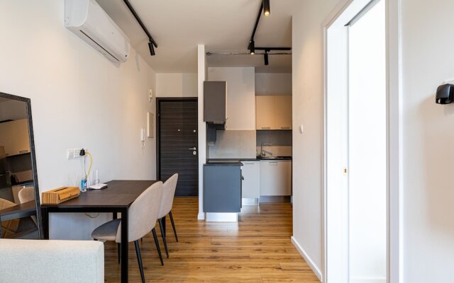 Yamas Urban Living Spiridonons