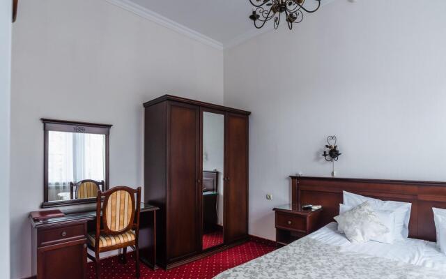 Шаляпинъ (Кисловодск)