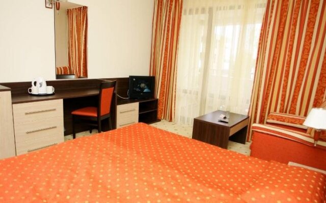 Hermes Alexandria Club Hotel