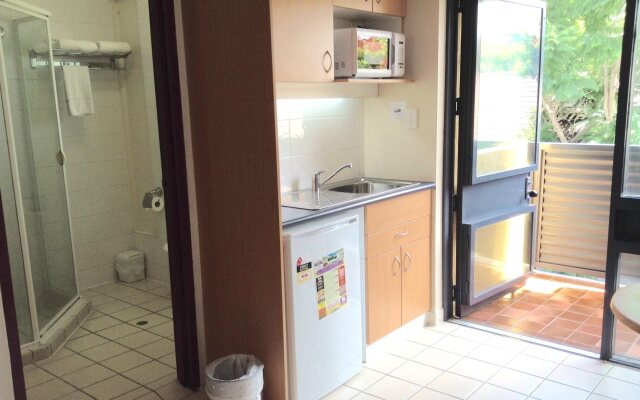 Airolodge International Motel