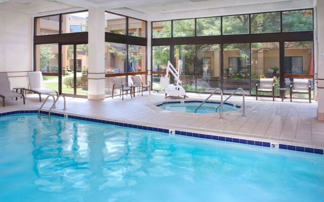 Courtyard Detroit Dearborn