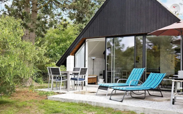 Quaint Holiday Home in Sjaellands Odde near Sea