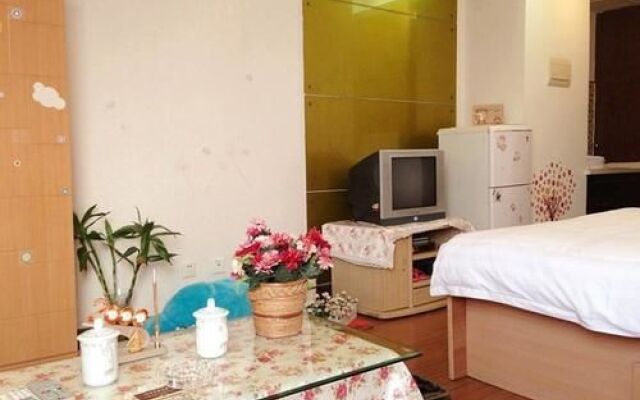 Yuelai Apartment Hotel
