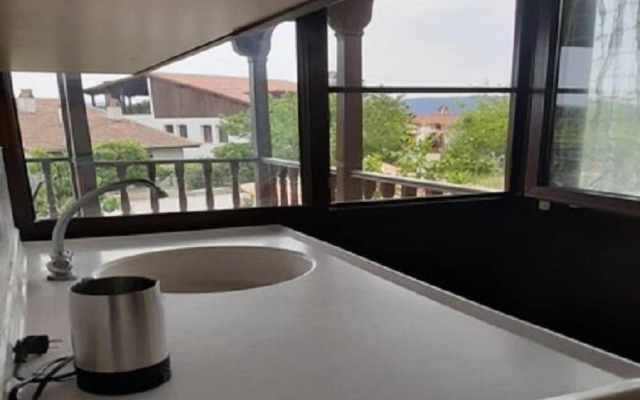 Moonhouse Apartments