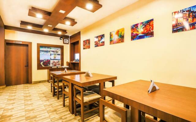FabHotel City Comforts Inn