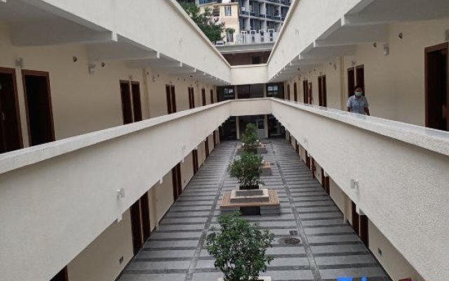 Light Courtyard Apartment (Guangzhou International Textile City Sun Yat-sen University Branch)