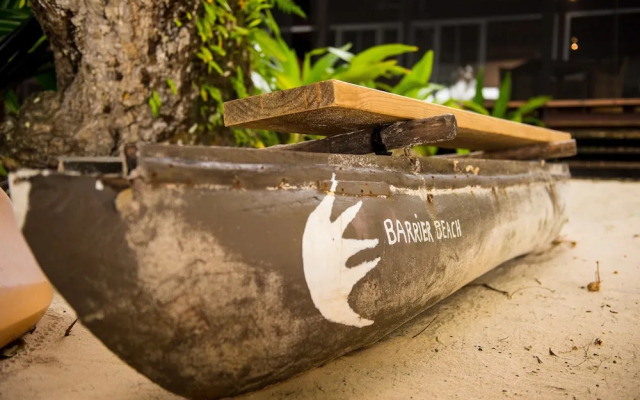 Barrier Beach Resort - Adults Only