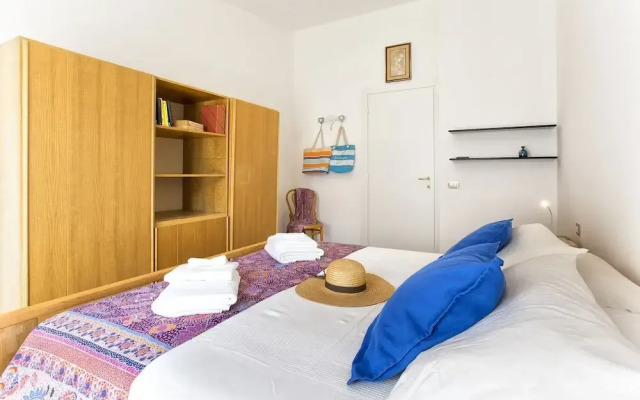 Alghero, Lighthouse Penthouse with sea view and beach front