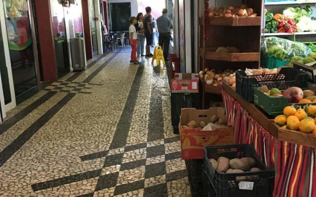 Penteada's Apartment - Charming & Trendy